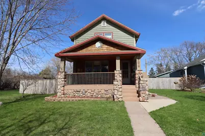 908 6th Ave W, Ashland, WI 54806 - Photo 1