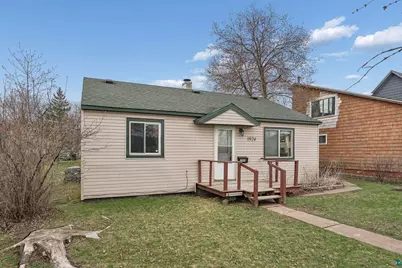 1924 Pennsylvania Ave, Superior, WI 54880 - Photo 1
