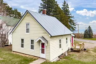 424 E 13th St, Duluth, MN 55811 - Photo 1