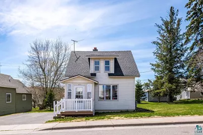 324 Chestnut Ave, Carlton, MN 55718 - Photo 1