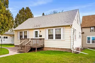 202 8th St, Two Harbors, MN 55616 - Photo 1
