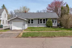 413 Carlton Ave W, Cloquet, MN 55720 - Photo 1