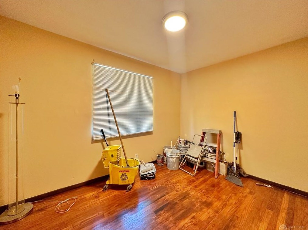 2320 Grandview Ave, Dayton, OH 45417-2007