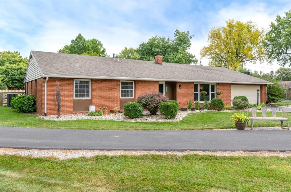 6760 Sunwick Pl, Dayton, OH 45459-3039