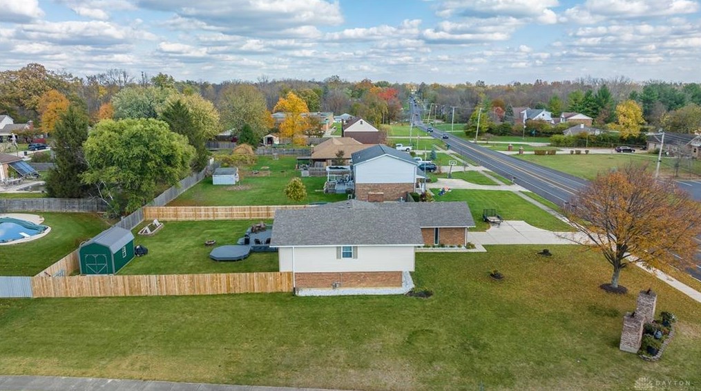 3351 Little York Rd, Dayton OH  45414-1701 exterior