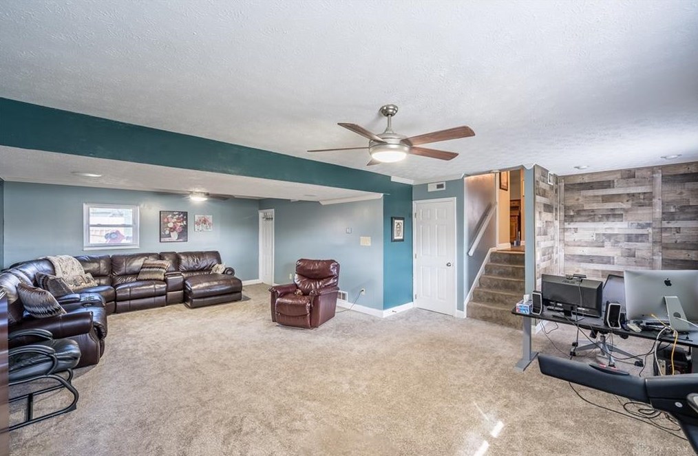 3351 Little York Rd, Dayton OH  45414-1701 exterior