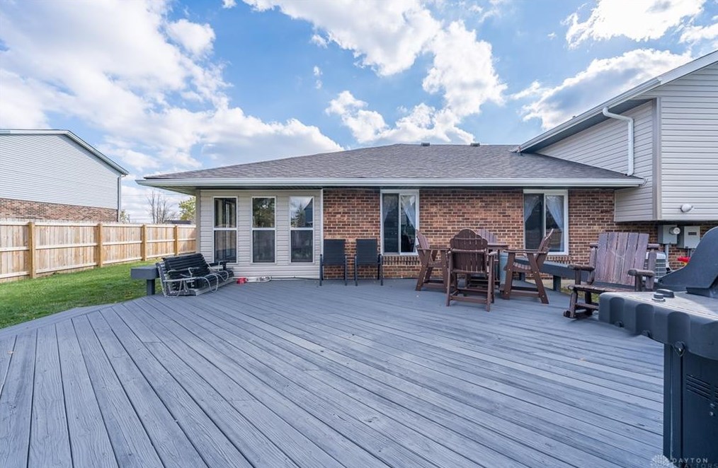 3351 Little York Rd, Dayton OH  45414-1701 exterior