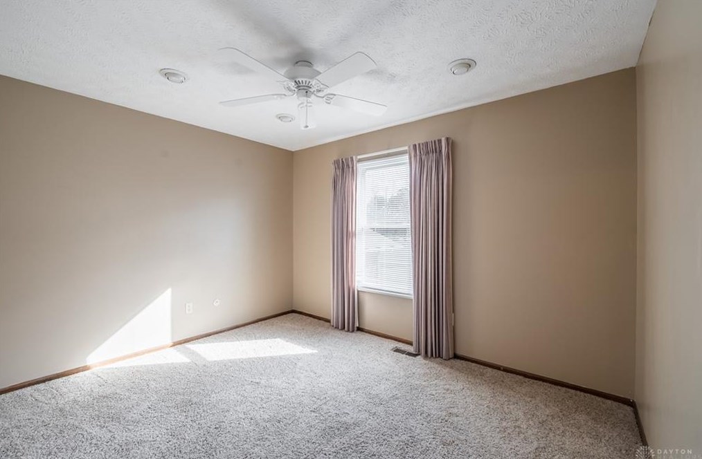 3351 Little York Rd, Dayton OH  45414-1701 exterior