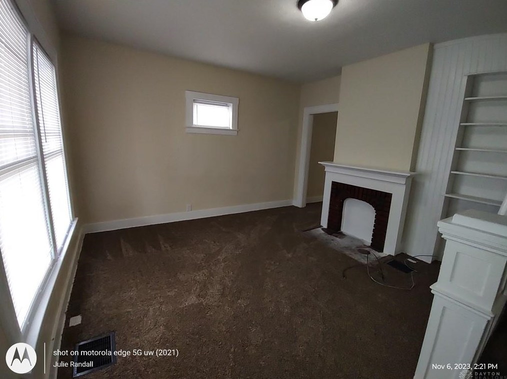 1131 W High St, Springfield, OH 45505