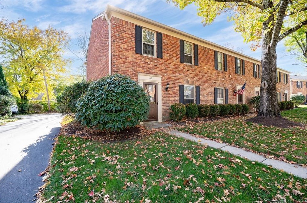 60 Cranston Ct, Dayton, OH 45458-2333