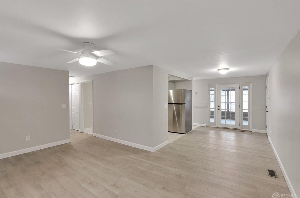 6241 Leawood Dr, Dayton OH  45424-3038 exterior