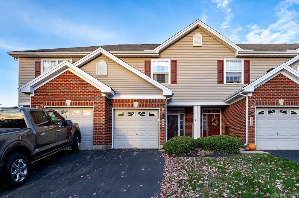 4360 Straight Arrow Rd, Dayton, OH 45430-1690
