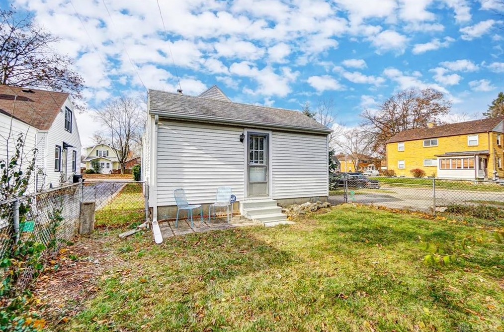 2000 Shroyer Rd, Dayton OH 45419-1863 exterior