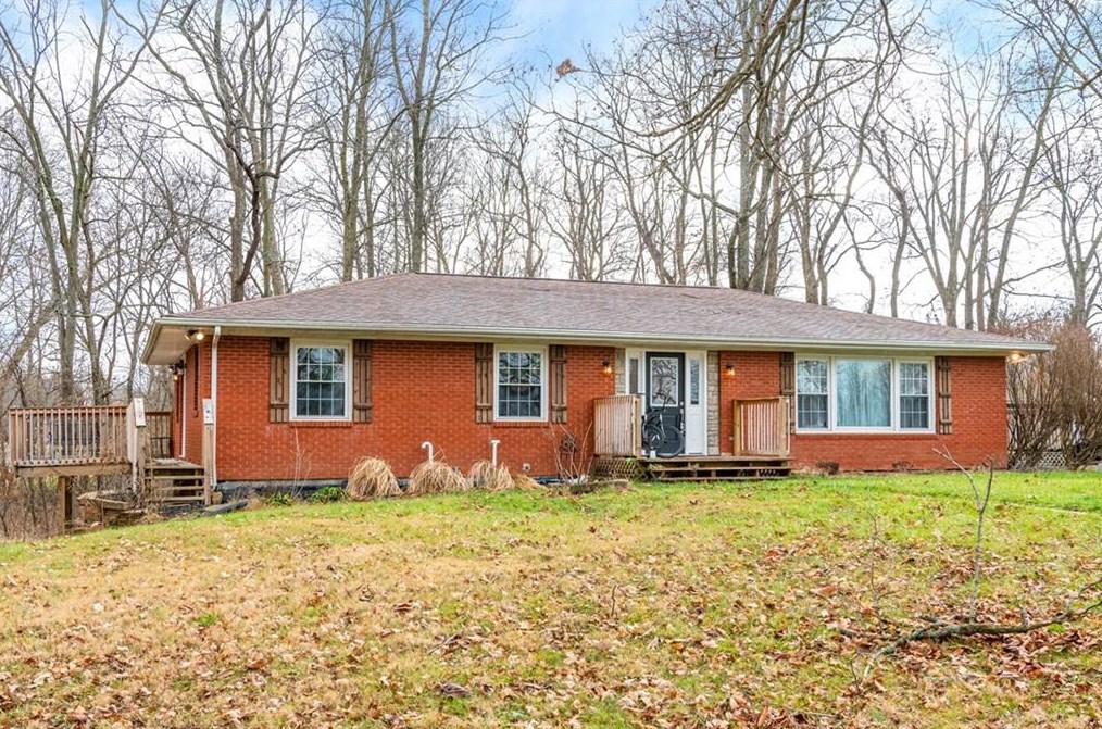3360 Old Winchester Trail, Xenia, OH 45385