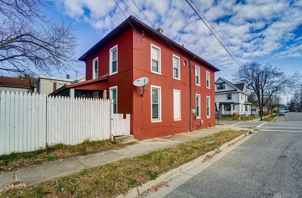 301 N 1st St, Miamisburg, OH 45342