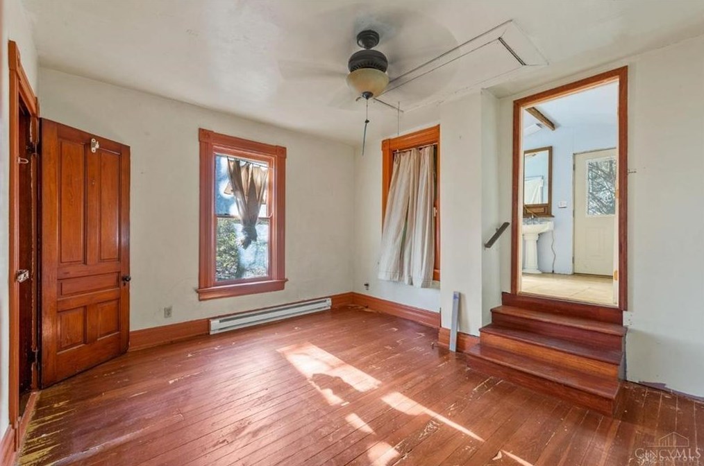 2485 Warsaw Ave, Cincinnati OH  45204-1584 exterior