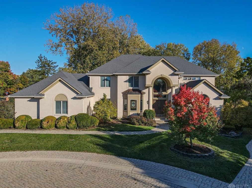 5773 Stone Lake Dr, Dayton, OH 45429-6065