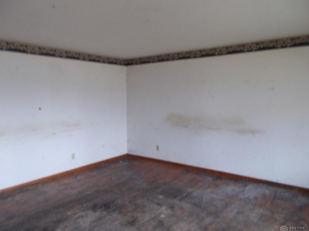 775 Wooddale Dr, Urbana, OH 43078-2237