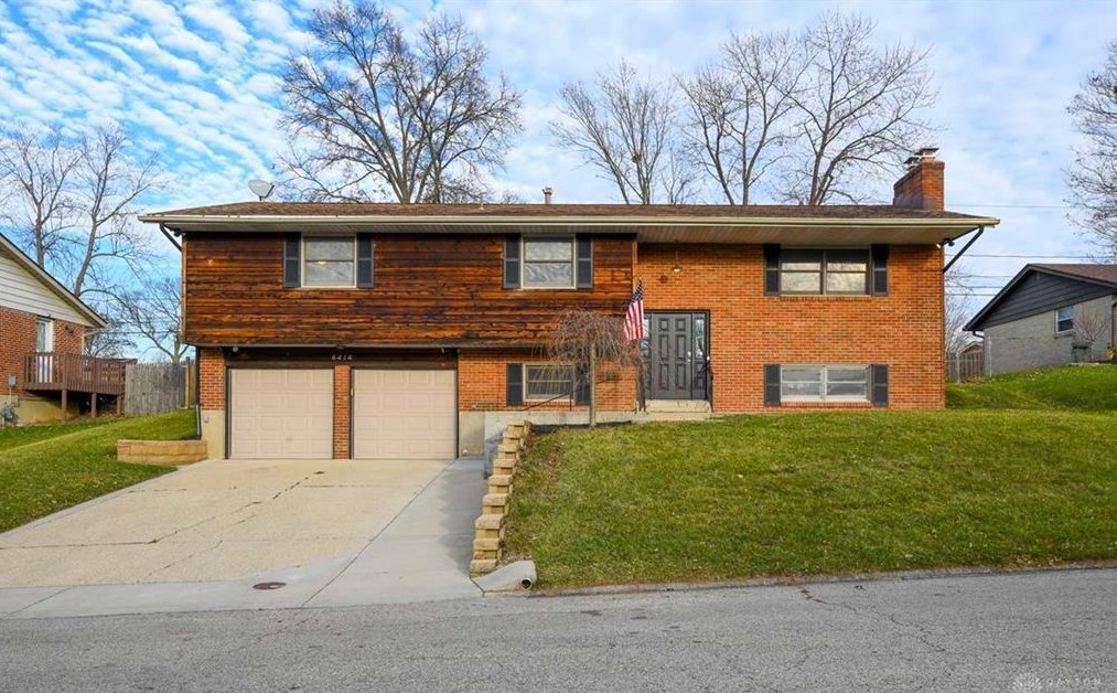 6414 Clematis Dr, Dayton, OH 45449-3012
