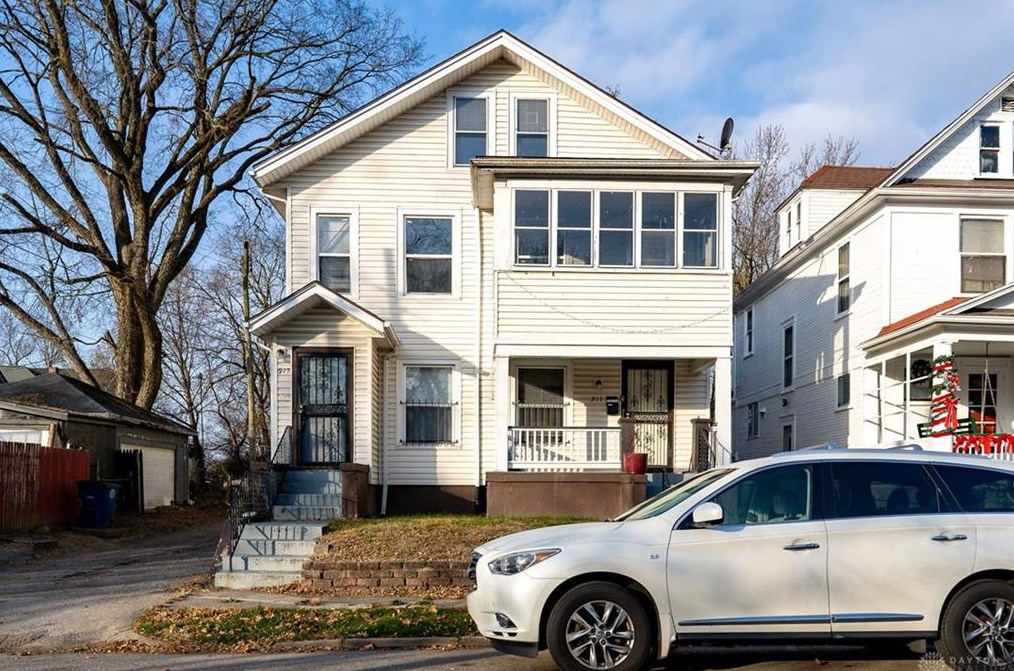 915 Ferguson Ave, Dayton, OH 45402-6115