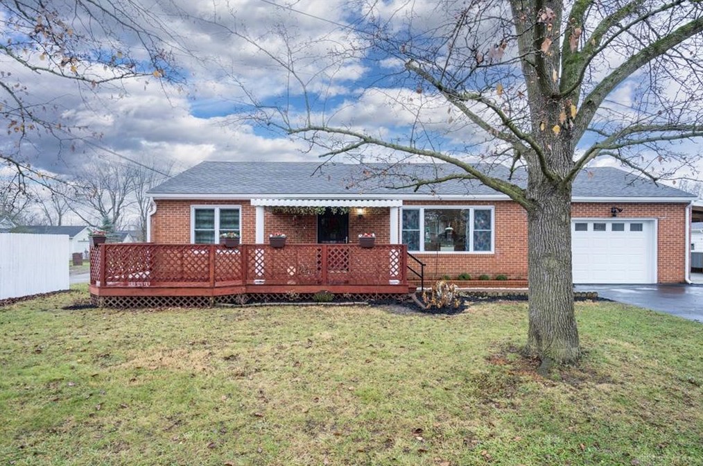 216 9th St, Rainsboro, OH 45123-1212