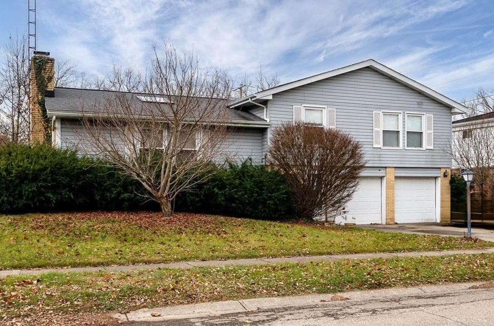 4972 Silver Arrow Dr, Dayton, OH 45424-4812
