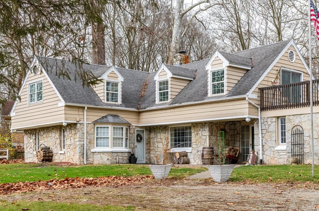 216 Aullwood Rd, Dayton, OH 45414-1305