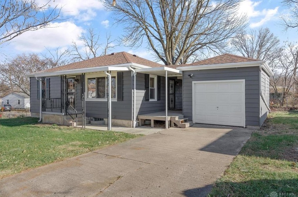 126 Mertland Ave, Dayton, OH 45431-1825