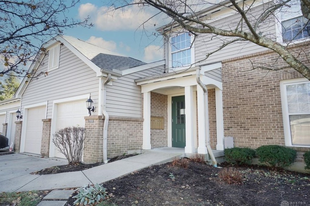 715 Castlegate Ln #23-302, Cincinnati, OH 45231