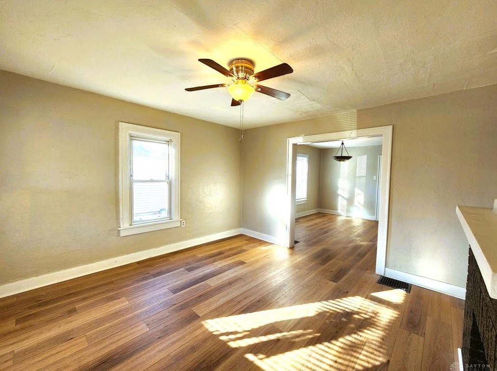 1331 Oakdale Ave, Dayton OH  45420-1519 exterior