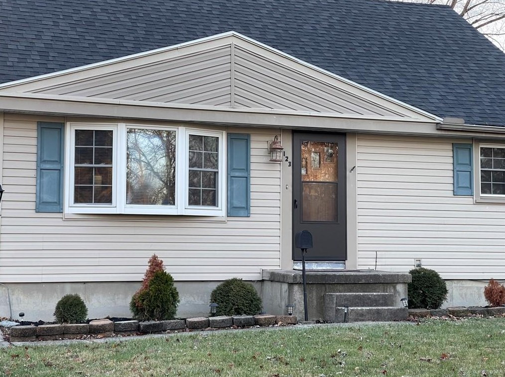 123 Larry Ave, Vandalia, OH 45377-3011