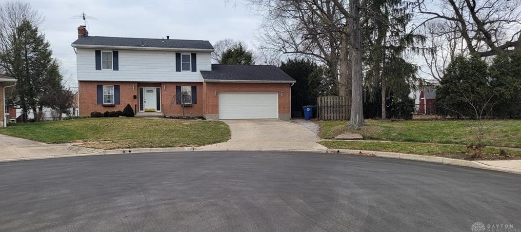 4900 Hickory Woods Trl, Dayton, OH 45432-3223