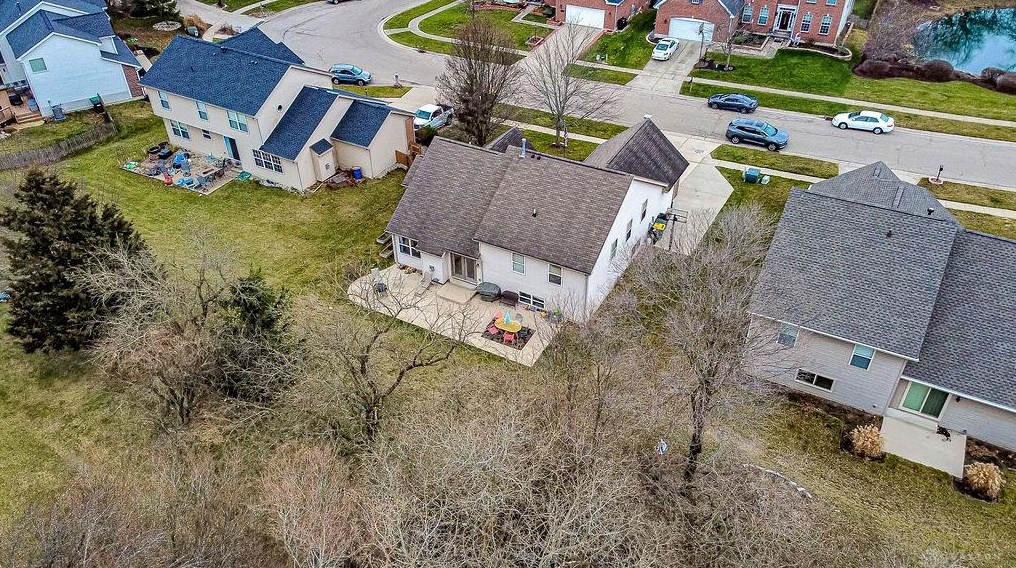 326 Hillcrest Dr, Springboro, OH 45066