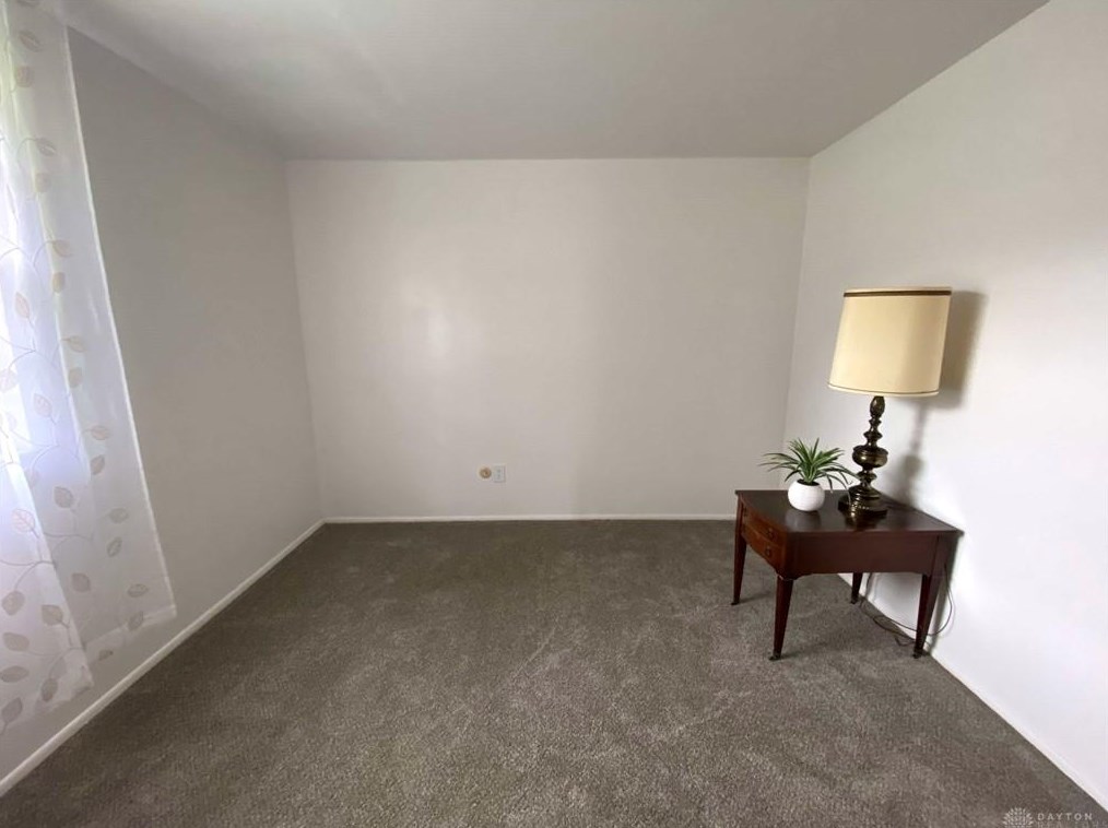 610 Liscum Dr, Dayton OH  45417-8805 exterior