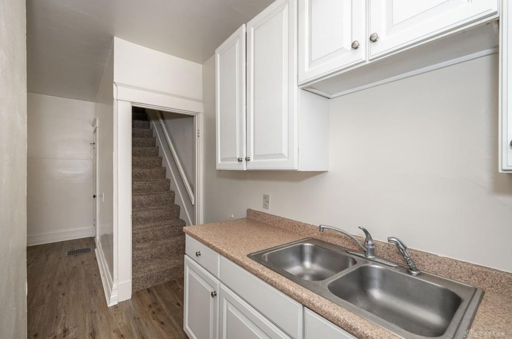 120 Vine St, Cincinnati OH  45215-3250 exterior