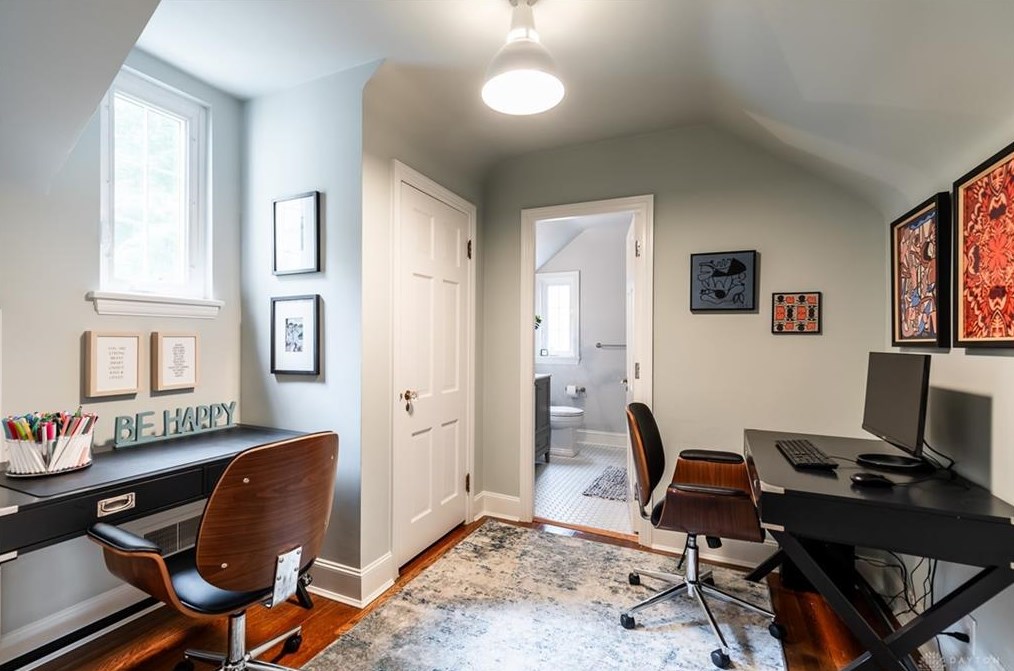 1244 Hayward Ave, Cincinnati OH 45208-4327 exterior