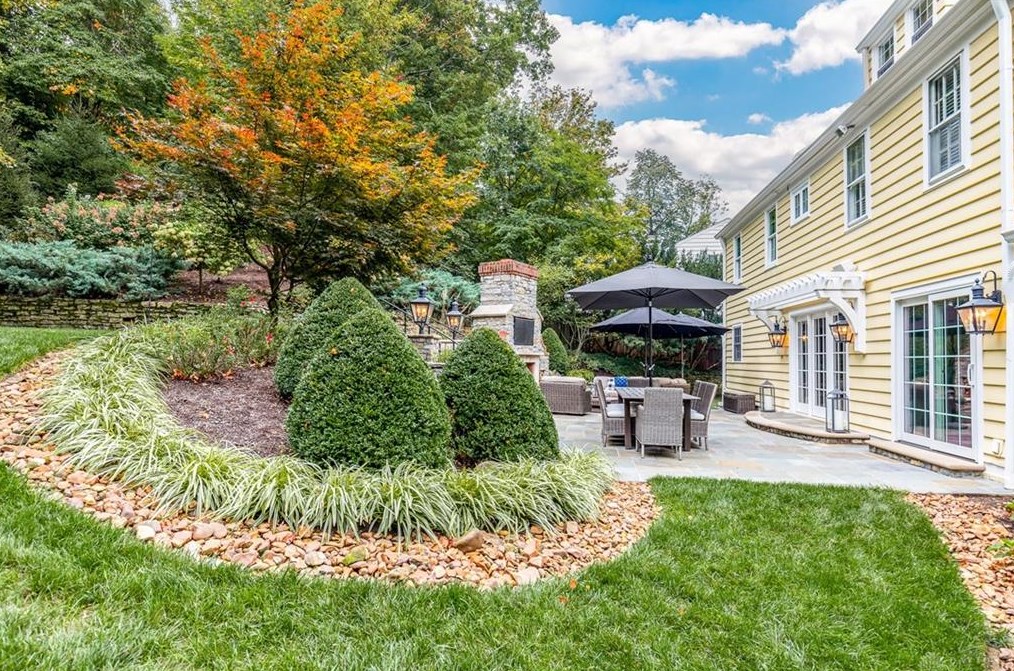 1244 Hayward Ave, Cincinnati OH 45208-4327 exterior