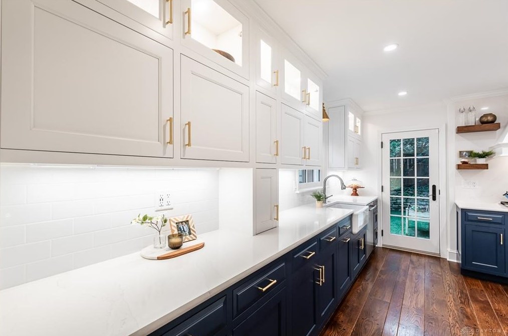 1244 Hayward Ave, Cincinnati OH 45208-4327 exterior