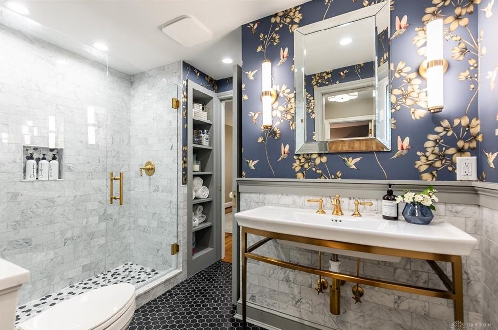 1244 Hayward Ave, Cincinnati OH 45208-4327 exterior