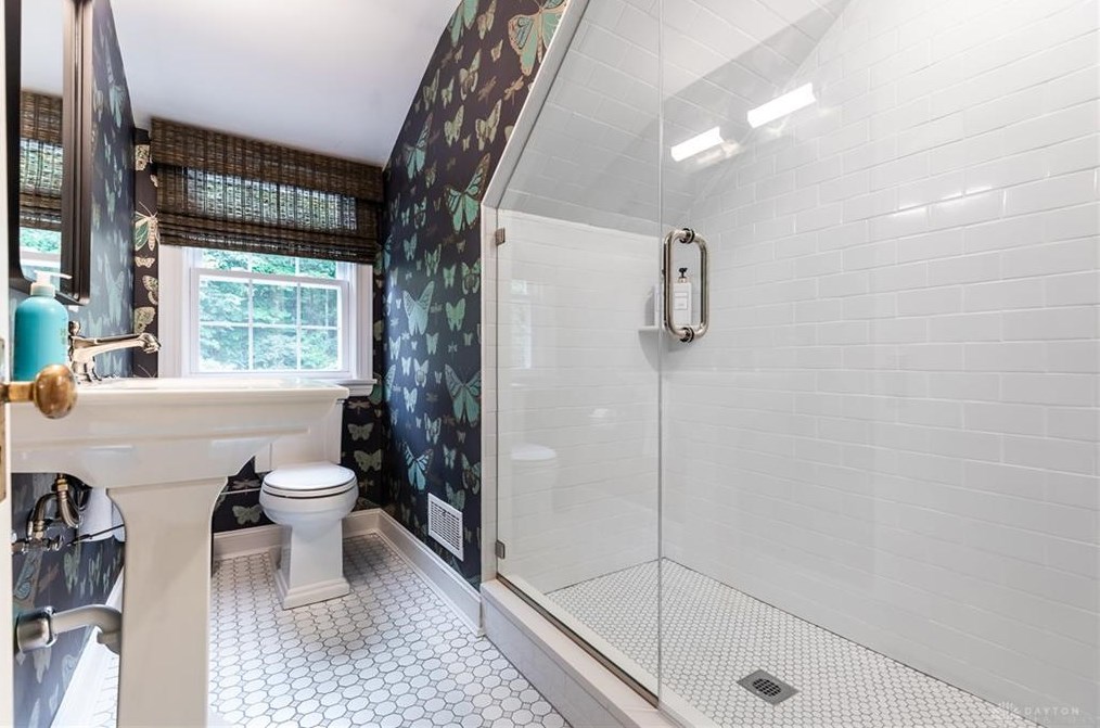 1244 Hayward Ave, Cincinnati OH 45208-4327 exterior