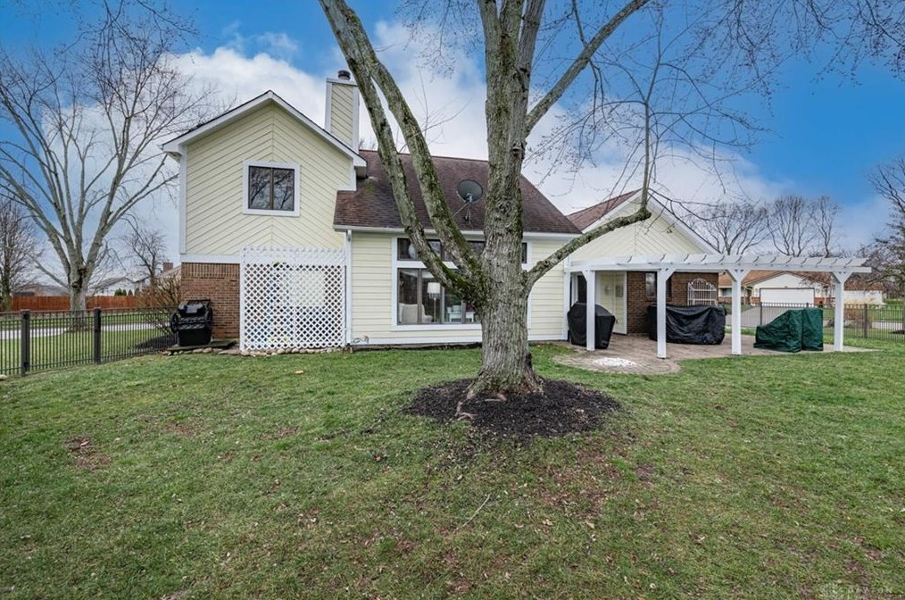 210 Park Ln, Springboro, OH 45066