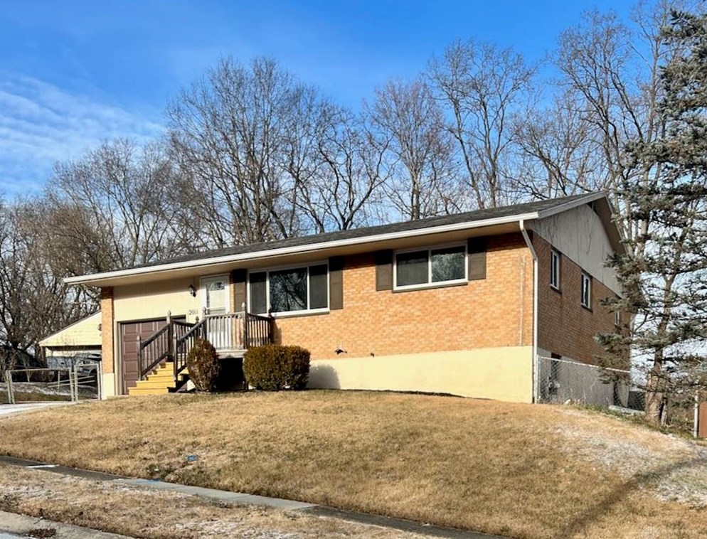 2011 High Knoll Dr, Dayton, OH 45414-3760