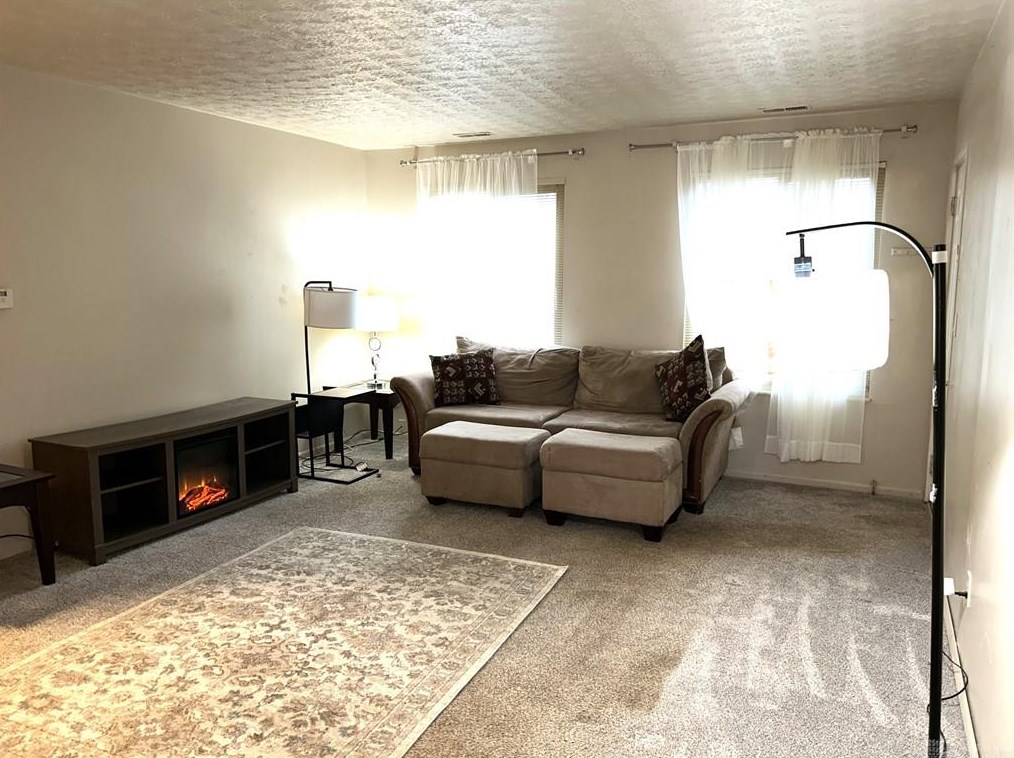 7815 N Main St #27, Centerville, OH 45415