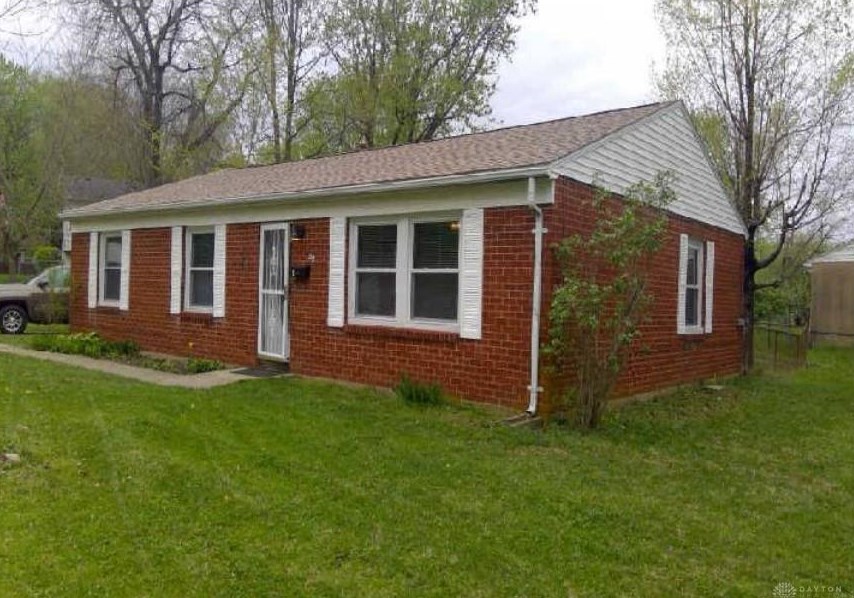 25 Reich St, Dayton, OH 45426-3347