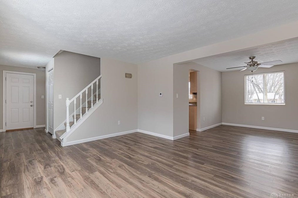 5946 Summersweet Dr, Englewood, OH 45315