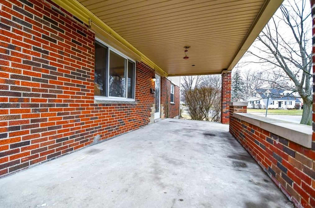 1105 Yorkshire Pl, Dayton, OH 45419