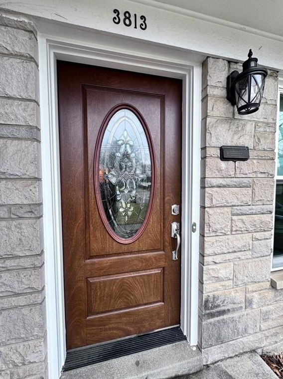 3813 Far Hills Ave, Dayton, OH 45429