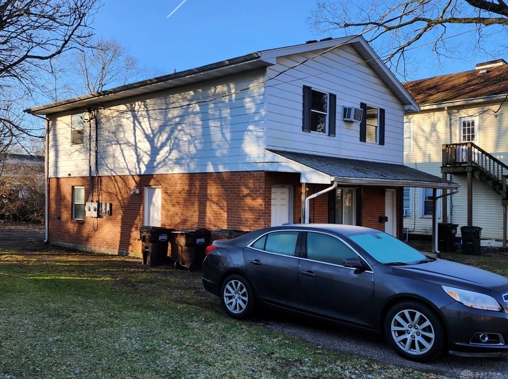 213 E 3rd St, Xenia, OH 45385