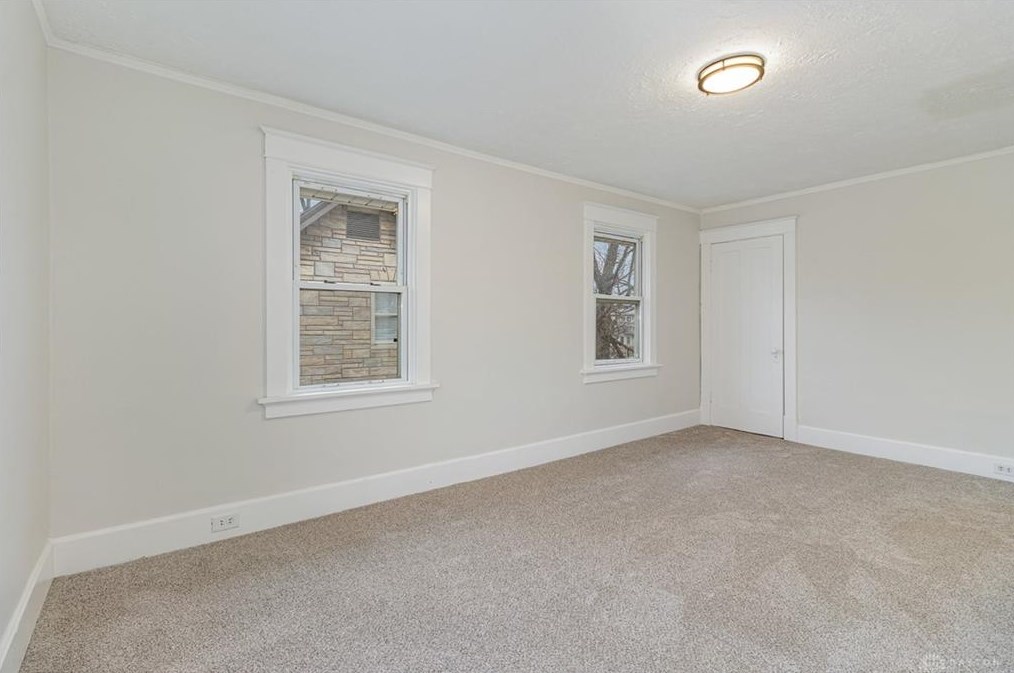 26 Parkway Ave, Cincinnati OH  45216-1423 exterior