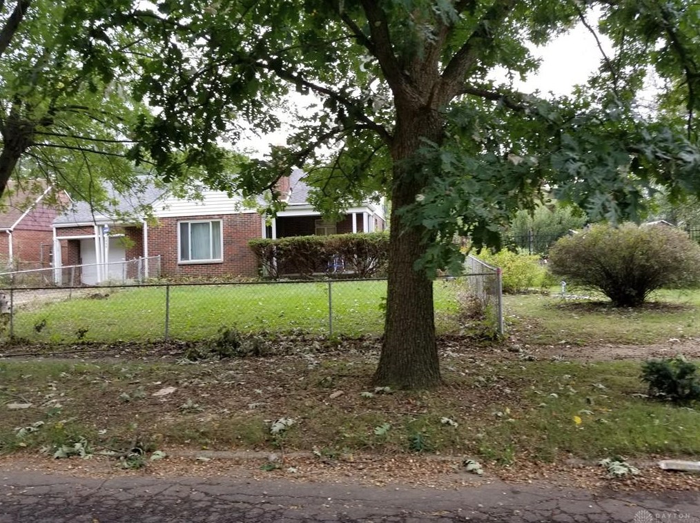 1524 Cornell Dr, Dayton, OH 45406-4728
